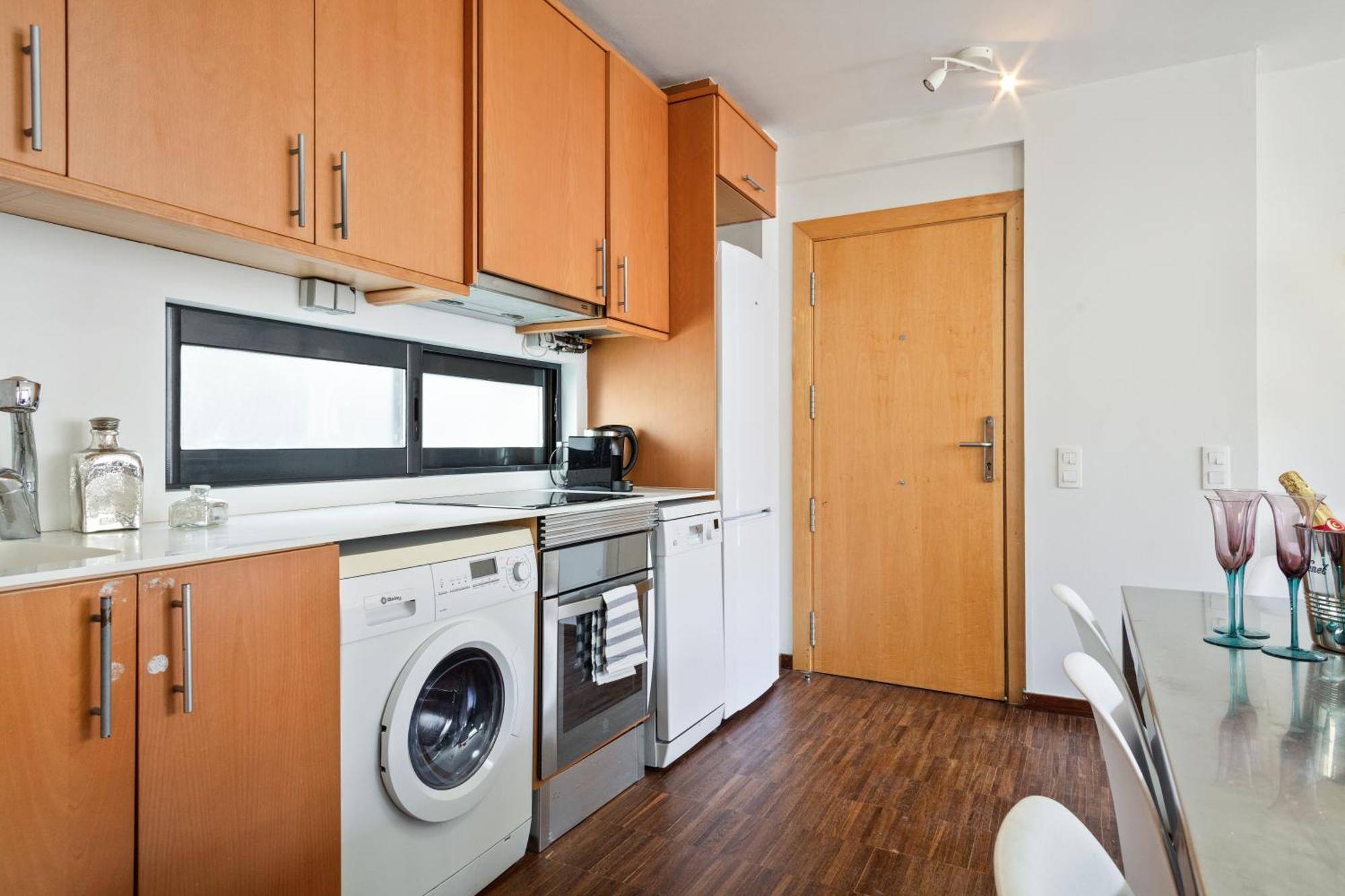 Apartment Barcelona Rentals - Sarria Apartments Near Center Rum bild