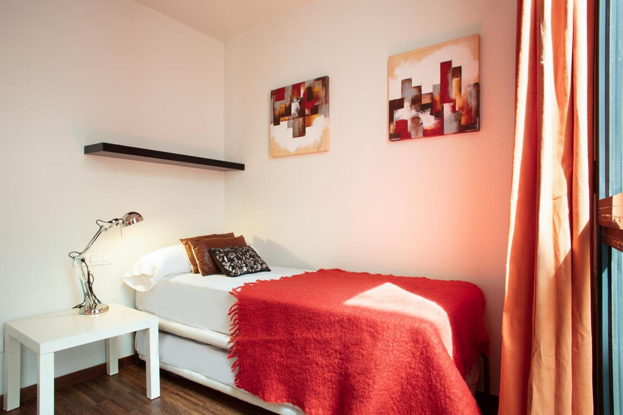 Apartment Barcelona Rentals - Sarria Apartments Near Center Rum bild