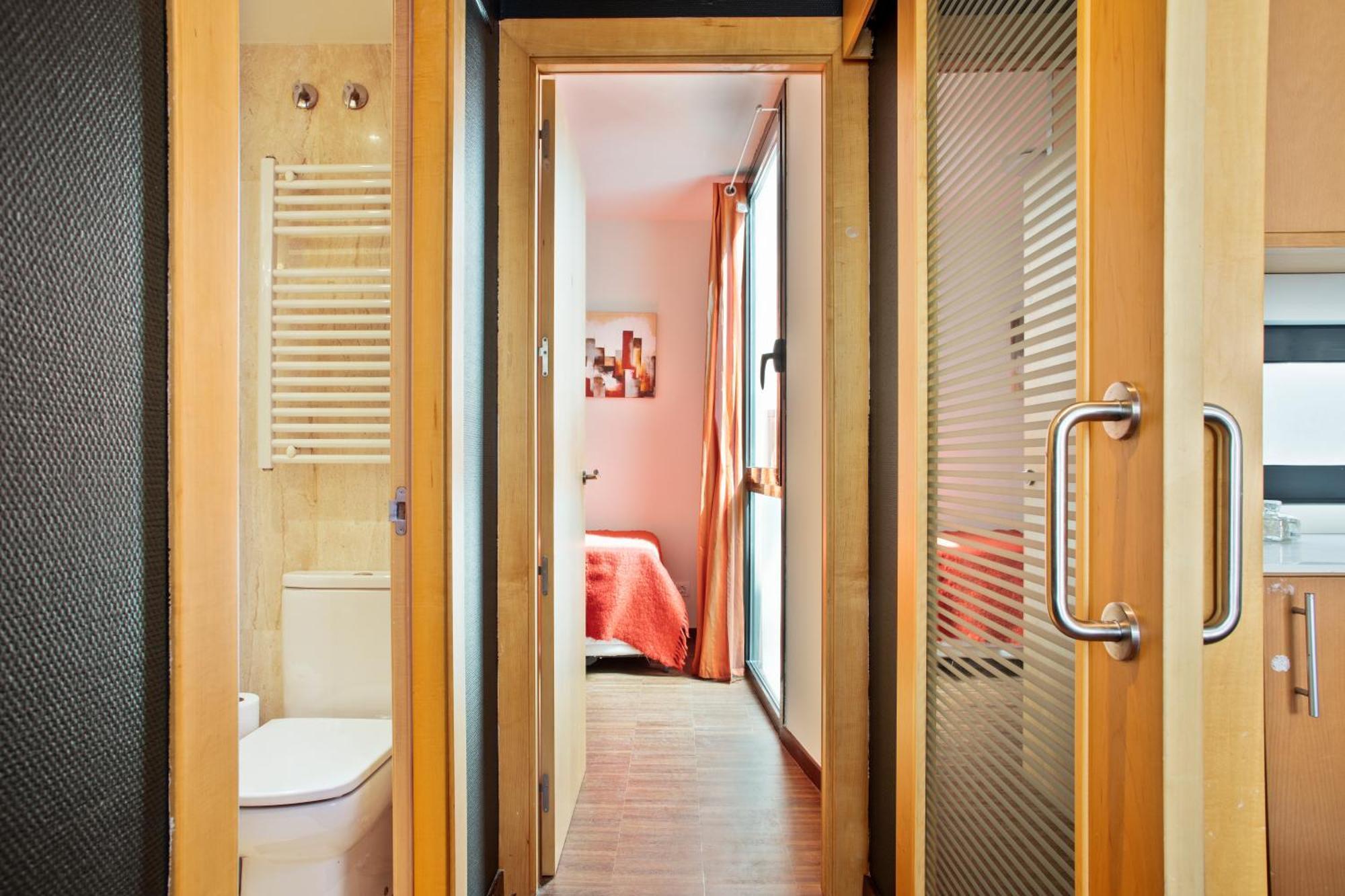 Apartment Barcelona Rentals - Sarria Apartments Near Center Rum bild