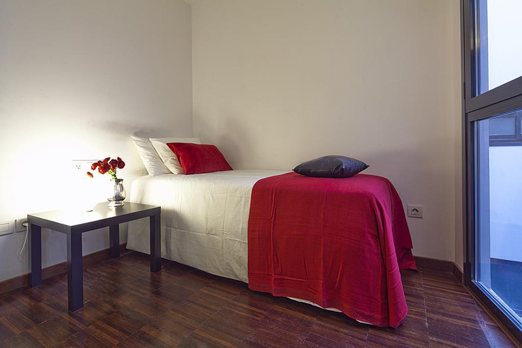 Apartment Barcelona Rentals - Sarria Apartments Near Center Exteriör bild