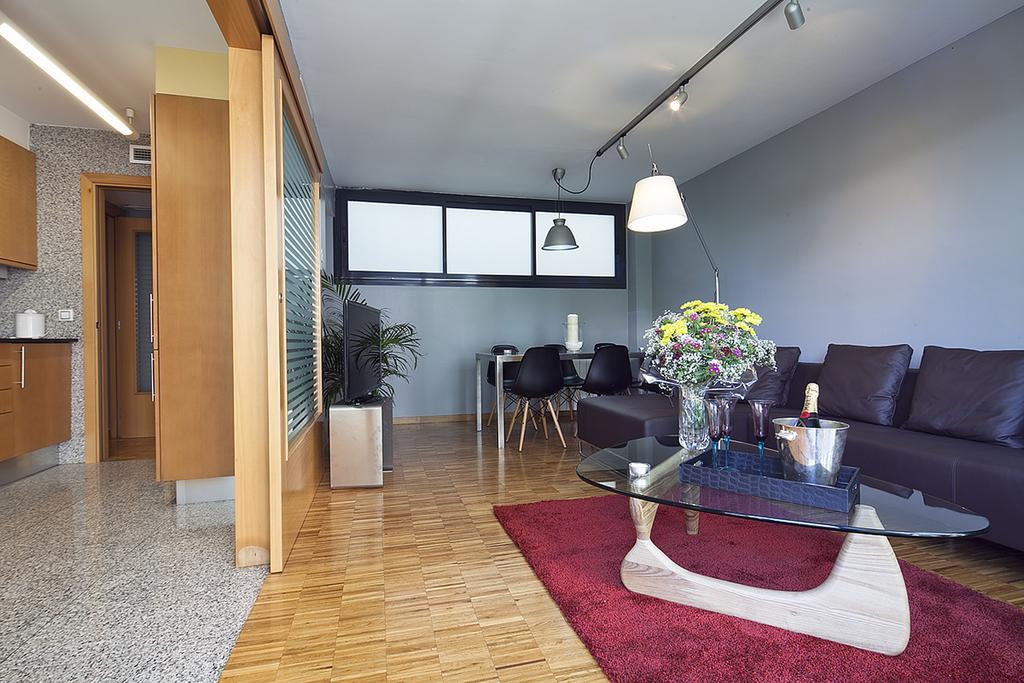Apartment Barcelona Rentals - Sarria Apartments Near Center Exteriör bild
