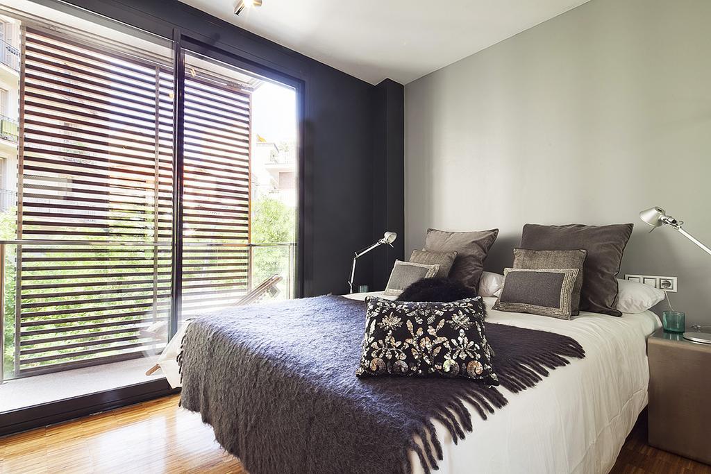 Apartment Barcelona Rentals - Sarria Apartments Near Center Exteriör bild