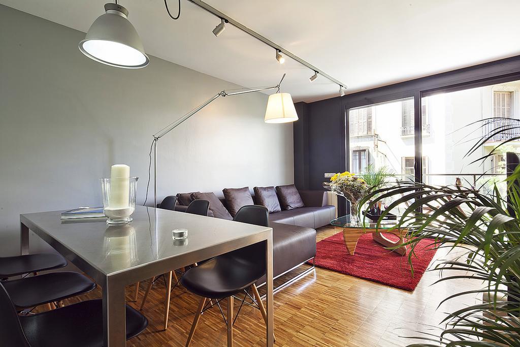 Apartment Barcelona Rentals - Sarria Apartments Near Center Exteriör bild